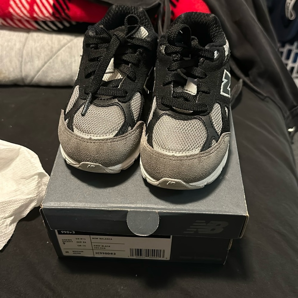 New Balance Black Gray White Red Toddler size 9c